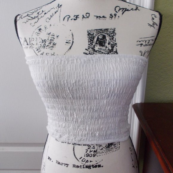 💕 3/$25 💕  Karakorum Tube Crop Top - Picture 1 of 4